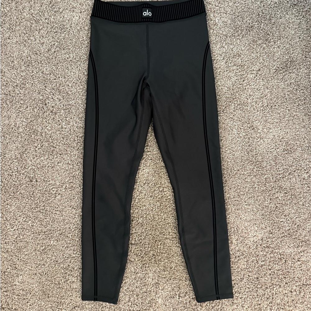 ALO Yoga Black Airbrush High Waist Full Length Performance Leggings